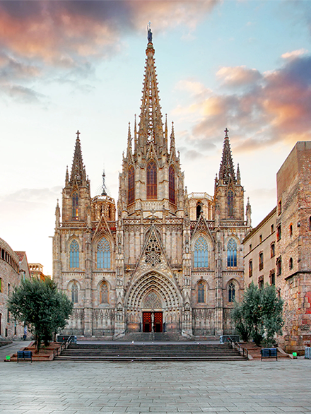Catedral-de-Barcelona-Narrow